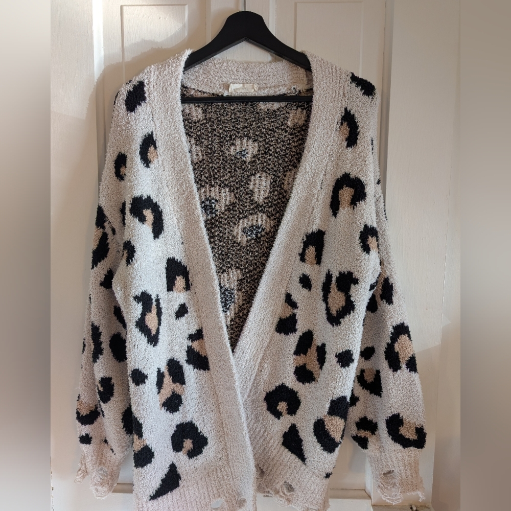 New In Deconstructed Sweater Cardigam